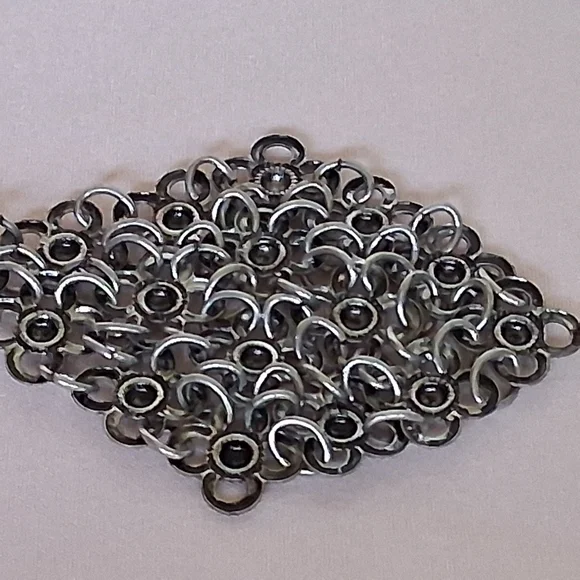 Vintage Flower Link Diamond Shaped Dangle Mesh Clip On Earrings Statement 4" - Picture 6 of 7